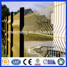 10-20 Years Services Time PVC/PE coated galvanized protection wire mesh fence